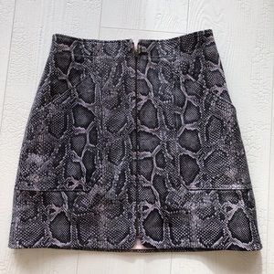 Rebecca Taylor snake skin skirt 🖤